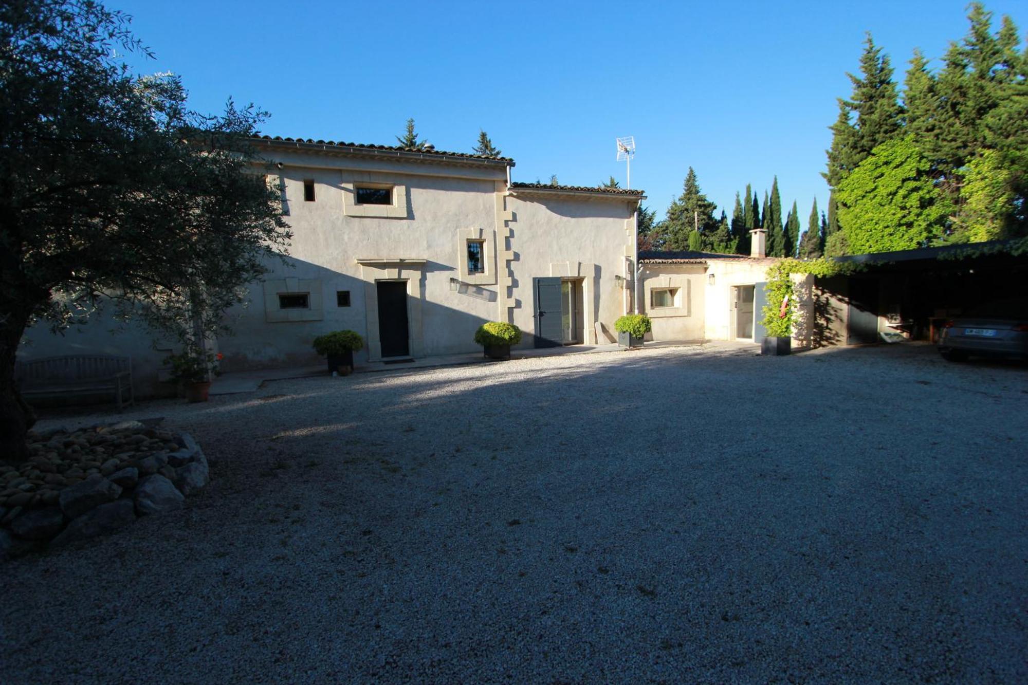 Bed and Breakfast Mas Paloma Rognonas Exterior foto
