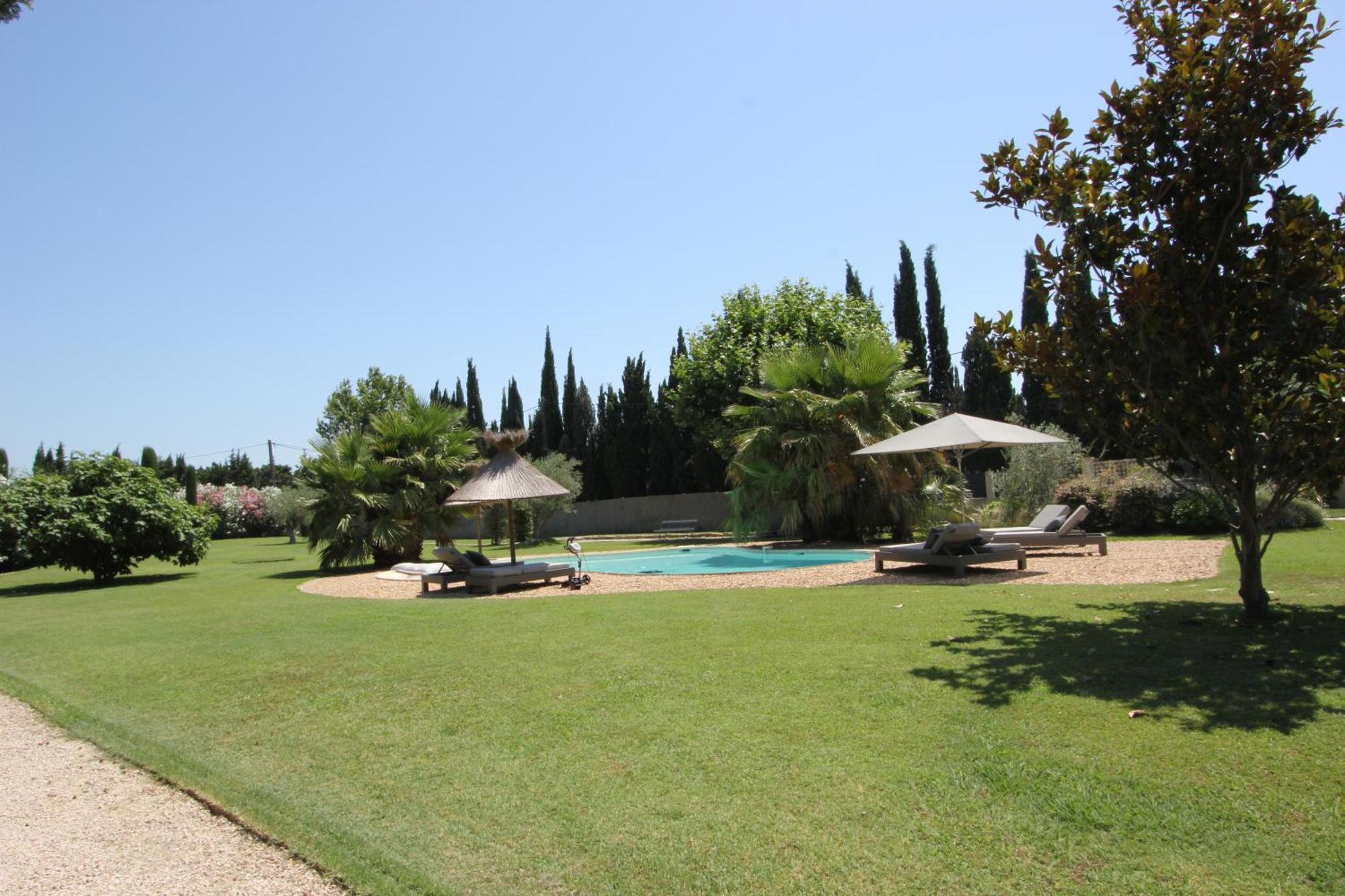 Bed and Breakfast Mas Paloma Rognonas Exterior foto