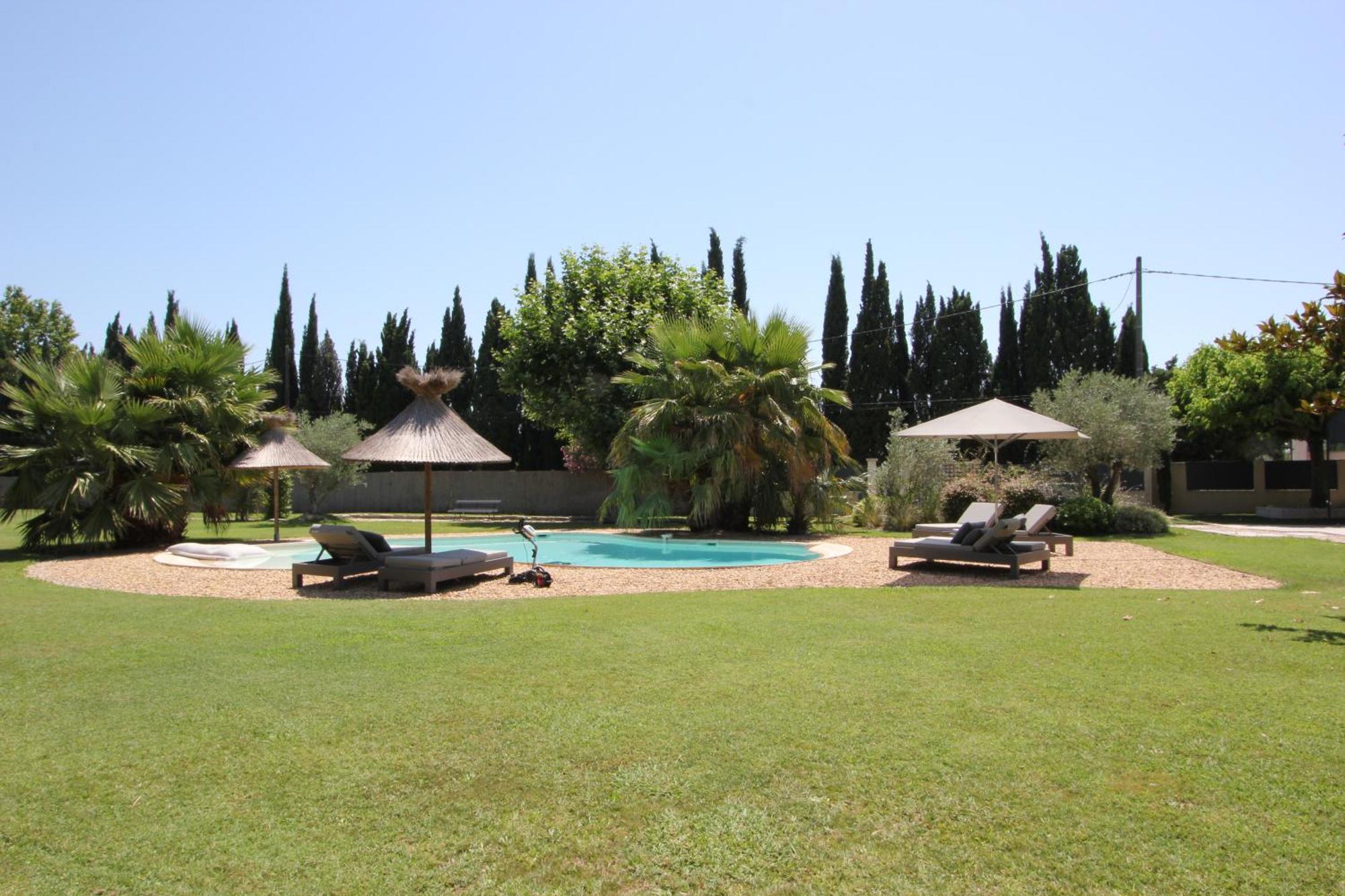 Bed and Breakfast Mas Paloma Rognonas Exterior foto