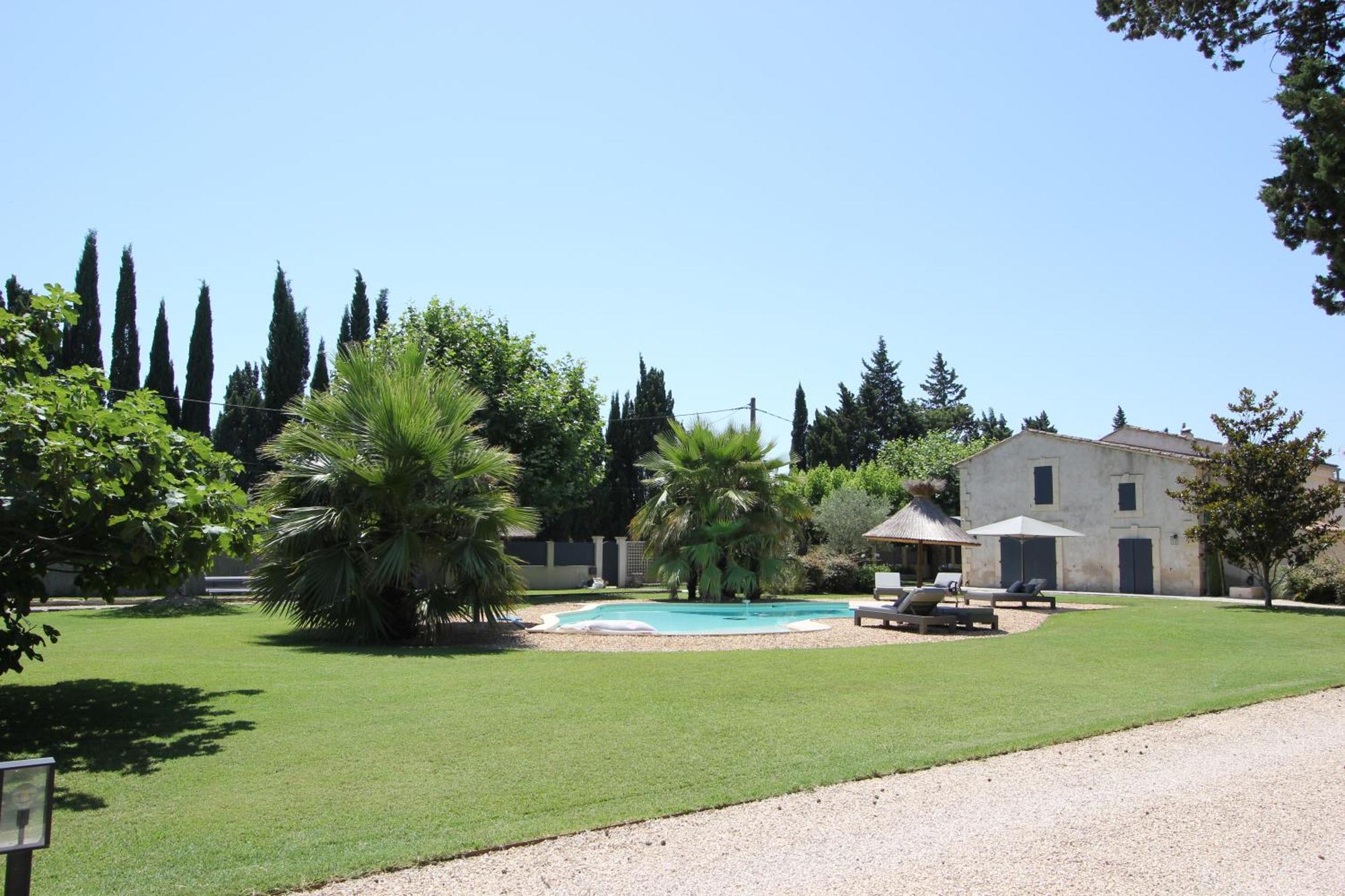Bed and Breakfast Mas Paloma Rognonas Exterior foto