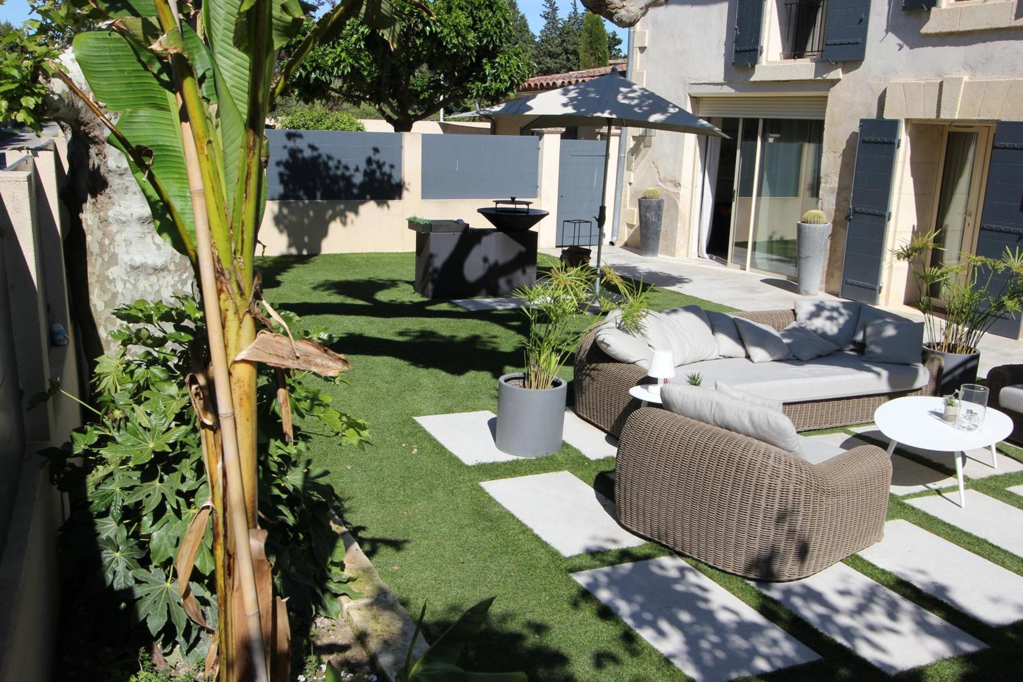 Bed and Breakfast Mas Paloma Rognonas Exterior foto