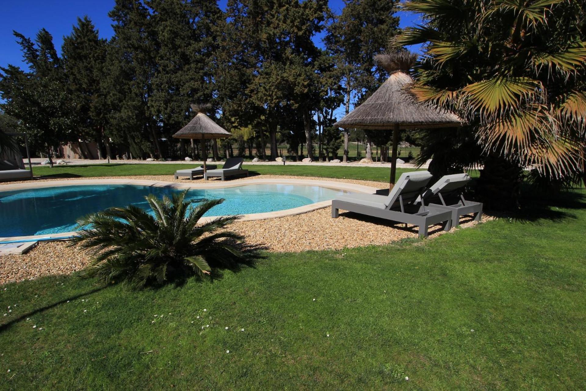 Bed and Breakfast Mas Paloma Rognonas Exterior foto