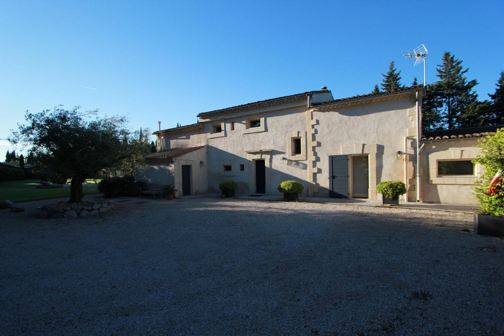 Bed and Breakfast Mas Paloma Rognonas Exterior foto