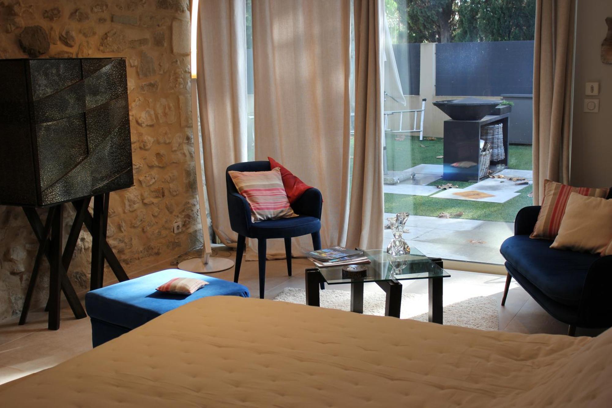 Bed and Breakfast Mas Paloma Rognonas Exterior foto