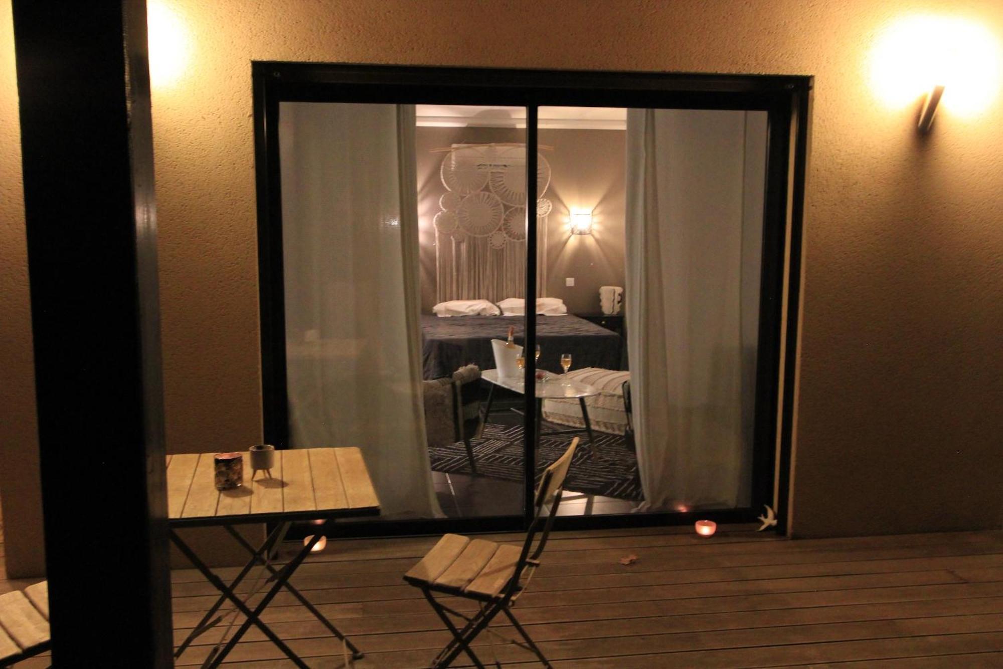 Bed and Breakfast Mas Paloma Rognonas Exterior foto