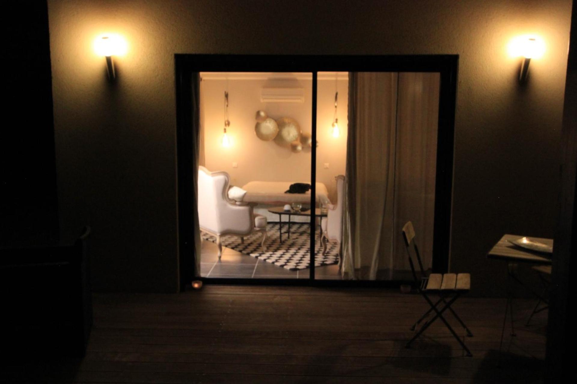 Bed and Breakfast Mas Paloma Rognonas Exterior foto