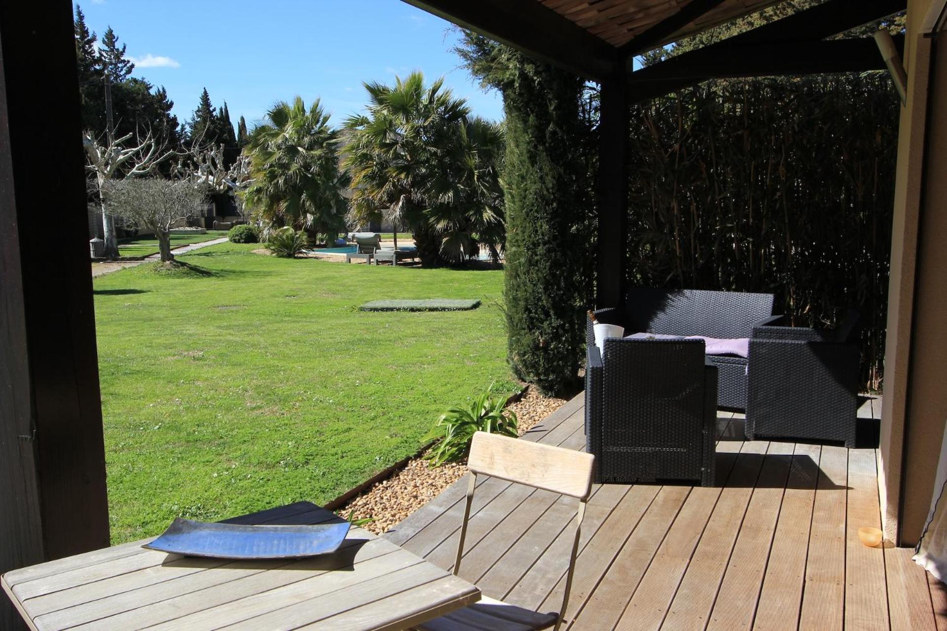 Bed and Breakfast Mas Paloma Rognonas Exterior foto